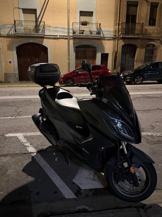 Kymco K-XCT 300i Maxiscooter