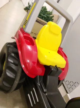 Tractor infantil con pala