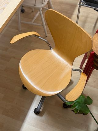 Silla de escritorio madera con ruedas
