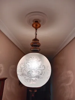 Lámpara de techo con esfera de cristal