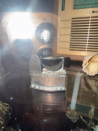 Plancha antigua decorativa pequeña