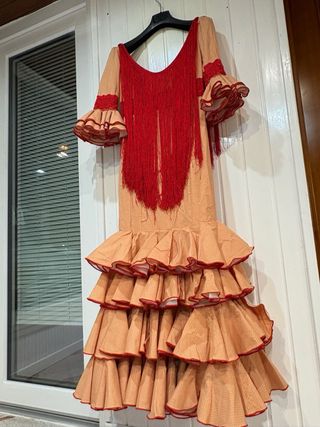 Traje de Flamenca naranja y Rojo