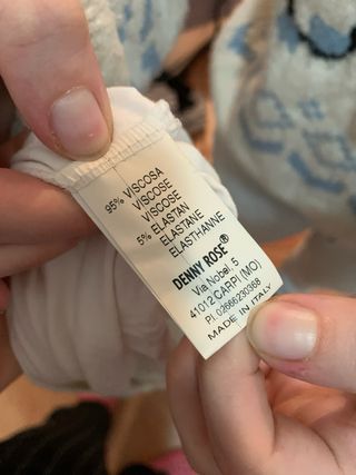 Top bianco scollo V manica lunga