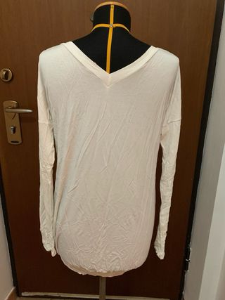 Top bianco scollo V manica lunga