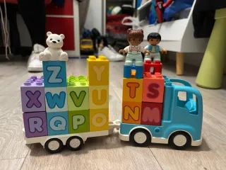 Camión Lego Duplo con figuras y oso