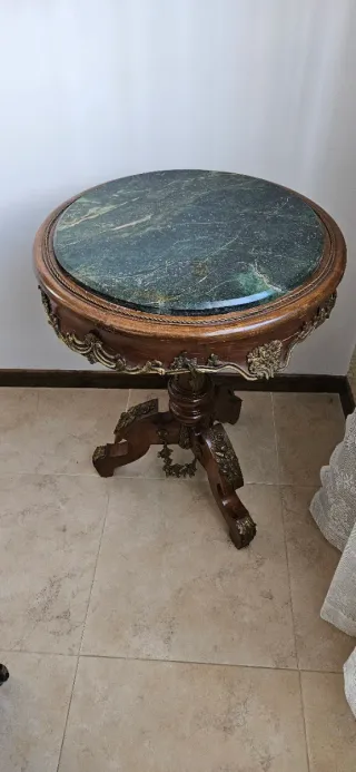 ⚜️Mesa Baja Antigua Estilo Luis XV⚜️