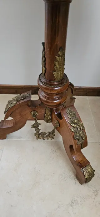 ⚜️Mesa Baja Antigua Estilo Luis XV⚜️