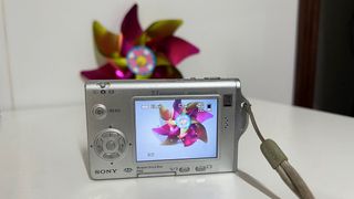 Cámara Digital Sony Cyber-shot DSC-T7