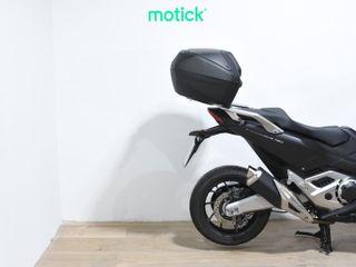 HONDA FORZA 750 (A)