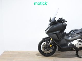 HONDA FORZA 750 (A)