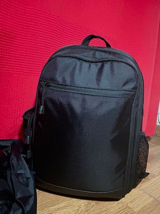 Cámara Canon EOS 1300D con objetivo