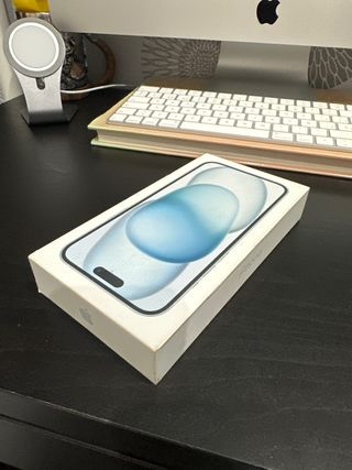 Scatole per iPhone 12 Mini e 15 Plus