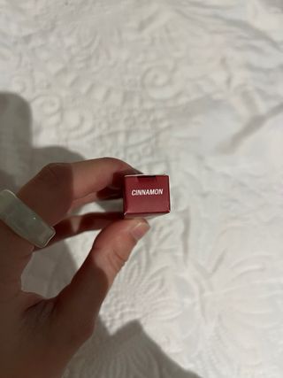 Huda Beauty Lip Contour Stain - Cinnamon