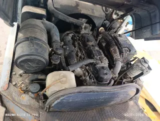 Carretilla elevadora FD-40 le falta donde engancha