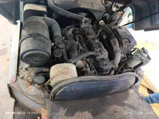 Carretilla elevadora FD-40 le falta donde engancha