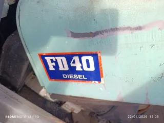 Carretilla elevadora FD-40 le falta donde engancha