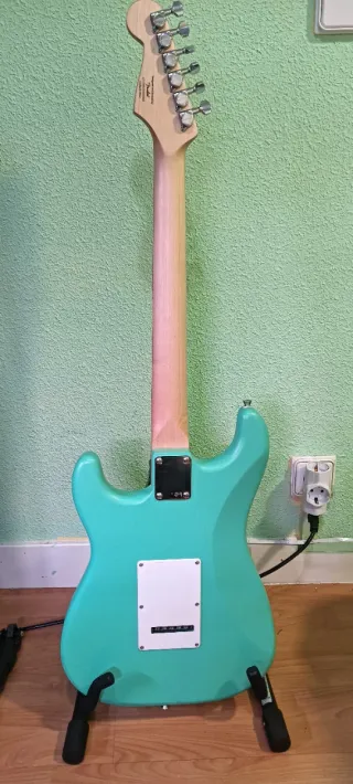 Guitarra Fender Squier Stratocaster