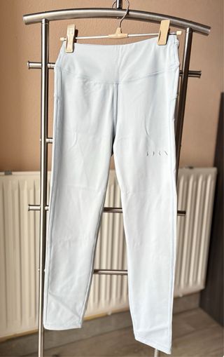 Conjunto deportivo Born gris talla S