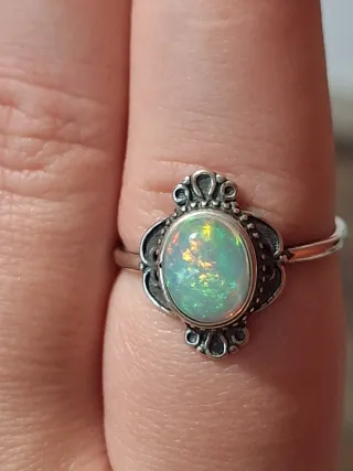 Anello Argento con Opale Etiope Naturale