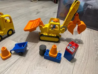 Lego Duplo Camión y Excavadora