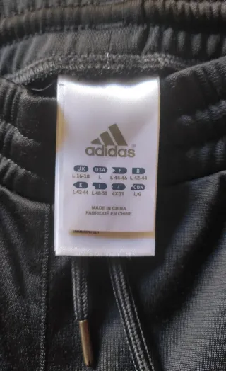 Pantalón deportivo Adidas negro