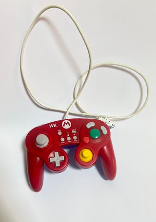 Mando Hori Battle Pad Mario Wii/Wii U Rojo