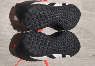 Botas fútbol Adidas Predator Talle 32