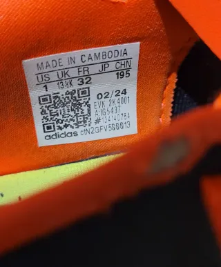 Botas fútbol Adidas Predator Talle 32