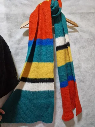 Bufanda calentita de rayas multicolor