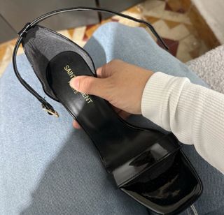 Tacones Saint Laurent Negros y Dorados