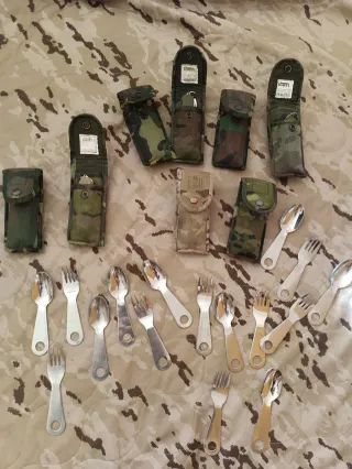 Varios cubiertos de ejército