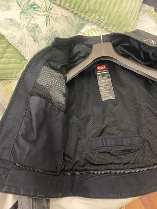 Chaqueta de cuero Berik con protecciones