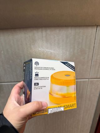 Baliza V16 DGT 3.0 con batería