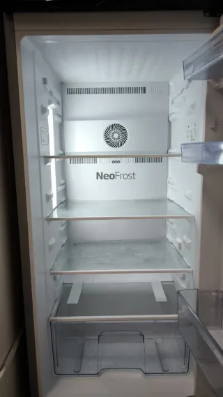 Nevera Beko Acero Inoxidable 165x60x54cm