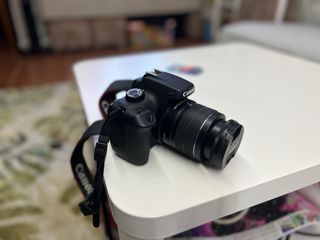 Cámara Canon EOS 4000D