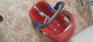 Silla de coche Chicco roja