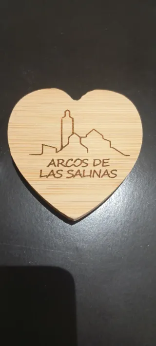 Abridor Botella Madera Corazon o cuadrado