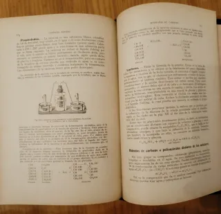 Libro química antiguo