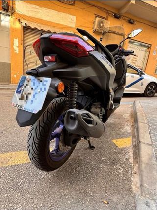 Yamaha XMAX 125 Scooter ( diciembre 2024) 1000km