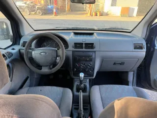 Ford Tourneo Connect 2005