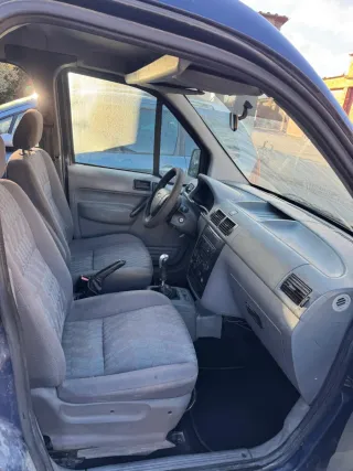 Ford Tourneo Connect 2005