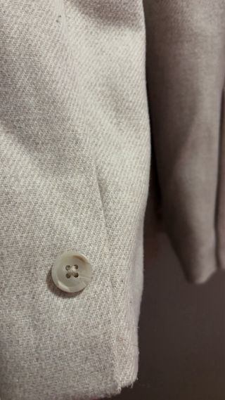 Abrigo Stradivarius Beige