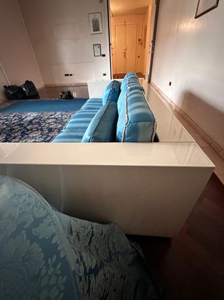 Coppia divani bianchi Saratoga anni '60/'70