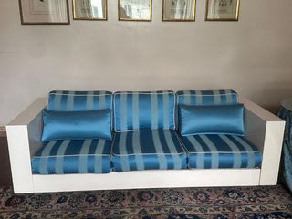 Coppia divani bianchi Saratoga anni '60/'70