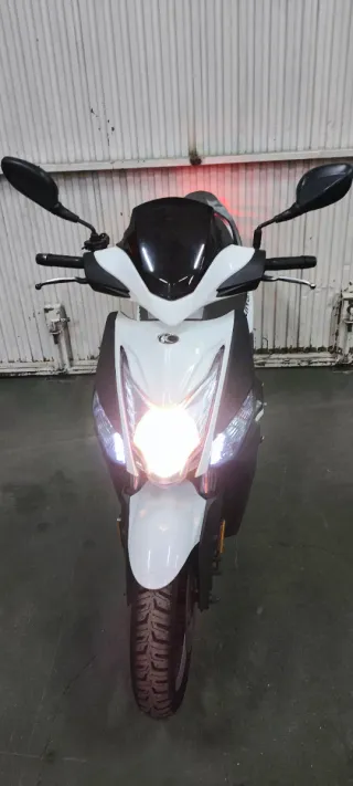Kymco Agility 125 Scooter Automática