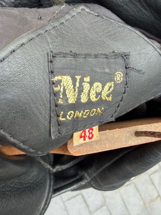 Chaqueta Piel Negra Cruzada