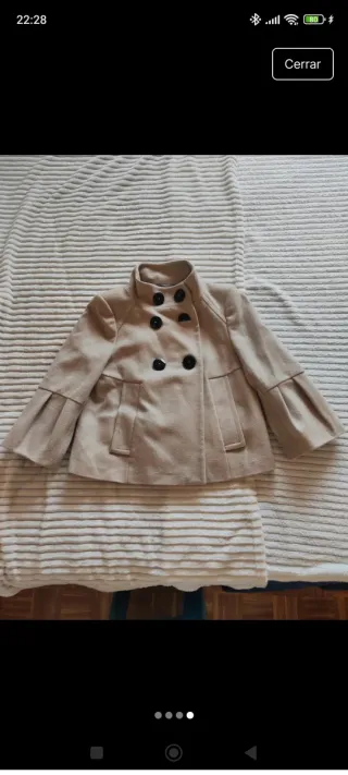 Parka Zara manga francesa beige