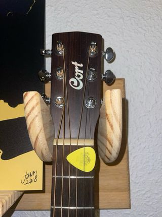 Guitarra Cort Earth Mini OP