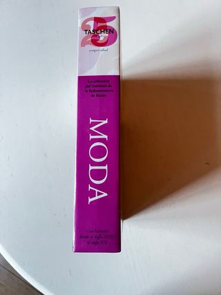 Libro Moda “La colección del Instituto de la