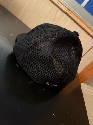 Gorra Oakley Negra y Gris Camuflaje